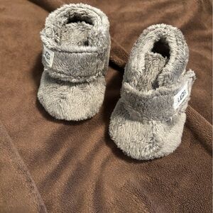 UGG infant slippers NWOT